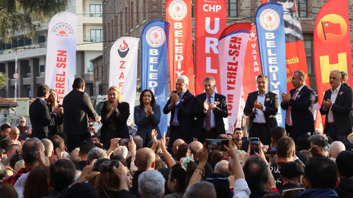 İzmir’de Meslek Fabrikası Nöbeti: “Kamu Malının Gasp Edilmesine İzin Vermeyeceğiz”