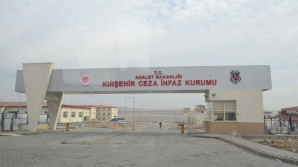 İntihar girişimlerine rağmen tek kişilik hücrede tutuluyor: İlyas Bulut’un durumu Meclis gündeminde