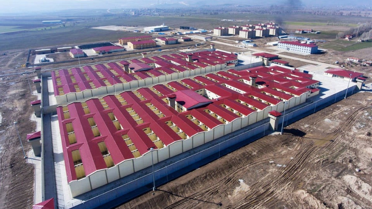 Hukuk ve Sağlık Örgütlerinden Ortak Uyarı: Cezaevlerinde Tecrit ve Hak İhlallerine Son Verin
