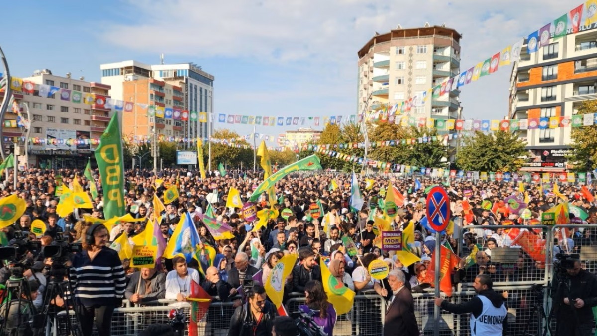 DEM Parti’den Yerel Yönetimlerde Yeni Yol Haritası: Konferans Süreci Başladı