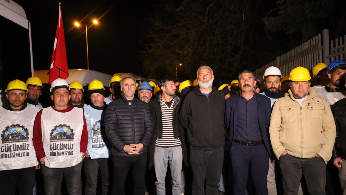 Bakanlık Önünde Direnen Madencilere Abluka: Temel İhtiyaçlara İzin Verilmiyor