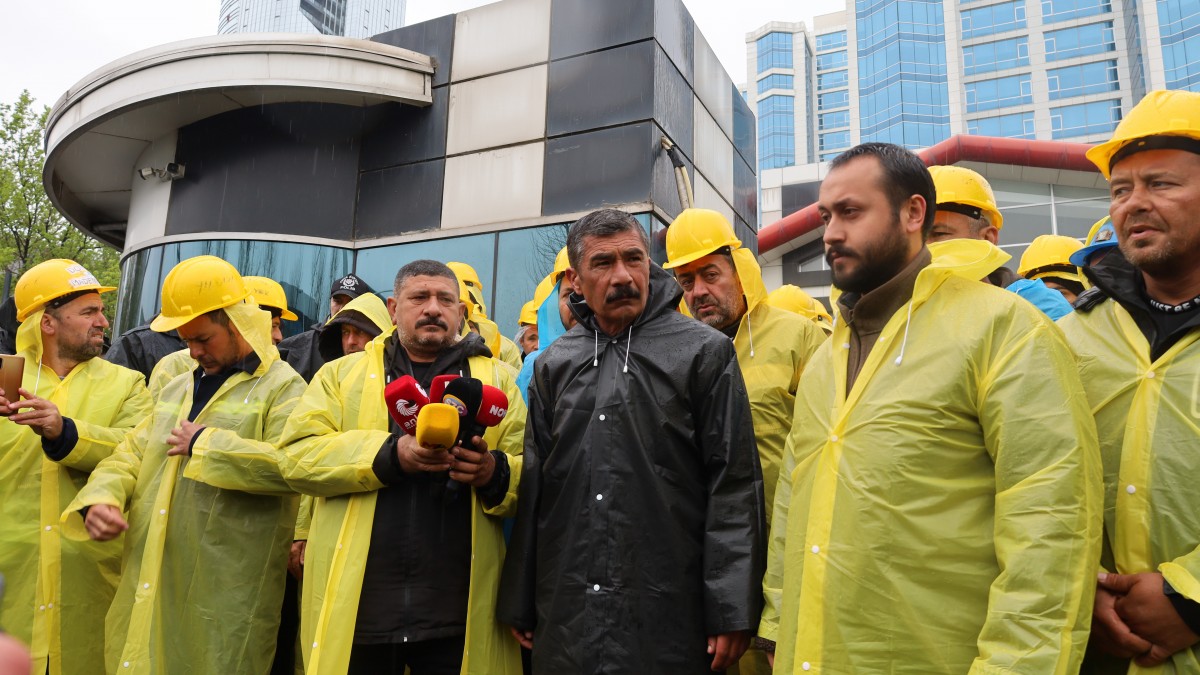 Yıldızlar Holding Kapılarını İşçilere Kapattı: Maden İşçilerinin Hak Direnişi Sürüyor