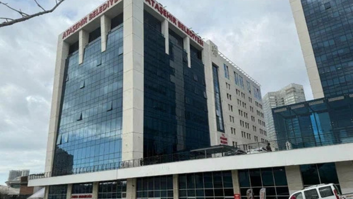 Ataşehir Belediye Başkanı Onursal Adıgüzel ve 18 Kişi Tutuklandı