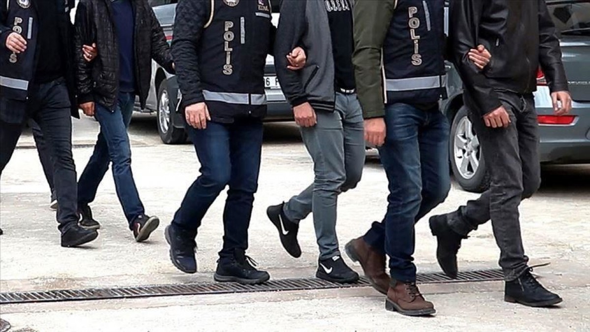“Okullara saldırı” paylaşımları soruşturmasında 5 tutuklama