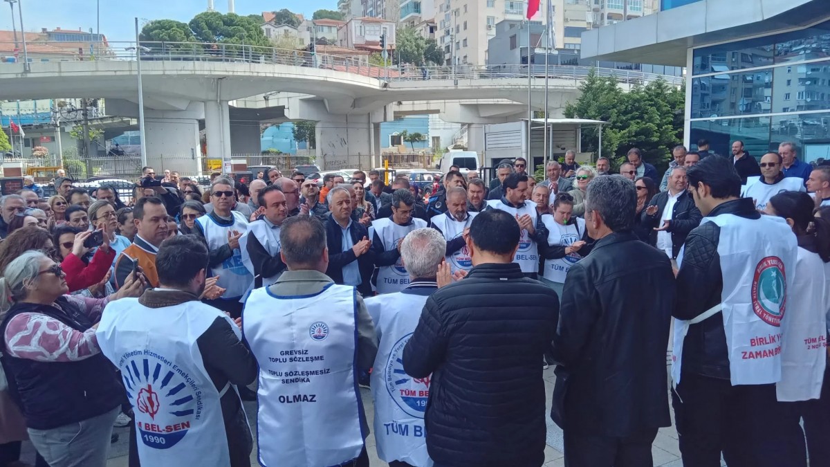 İzmir’de Belediye Emekçileri Hakları İçin Ayakta: TİS Dayatmasına Geçit Yok