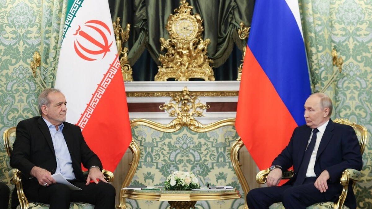 Putin ve Pezeşkiyan Ortadoğu’daki Gelişmeleri Görüştü: Rusya’dan Arabuluculuk Mesajı