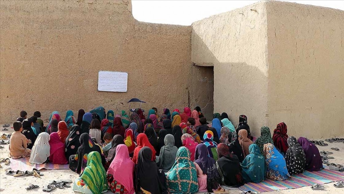 UNICEF’ten Afganistan Raporu: 1 Milyon Kız Çocuğu Eğitim Hakkından Mahrum