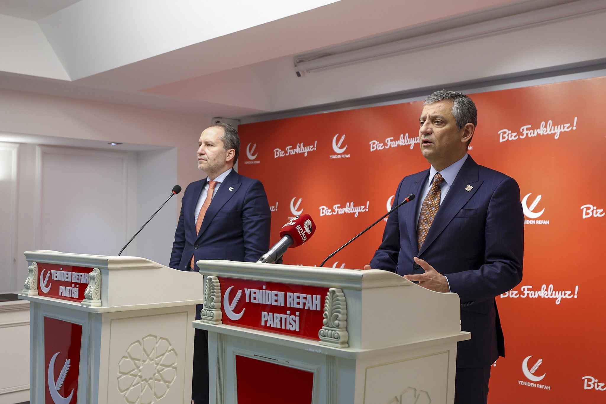 Özgür Özel’den ‘Ara Seçim’ Vurgusu: “Milletin Ekmeğini Büyütecek Erken Seçimin Kapısını Açar”