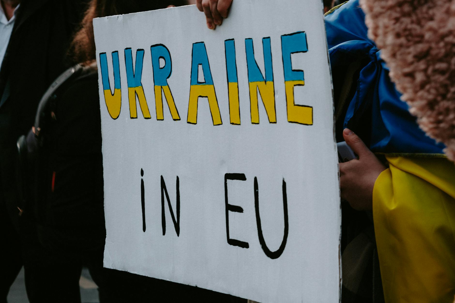 AB’den Ukrayna’ya 90 Milyar Euroluk Dev Kredi
