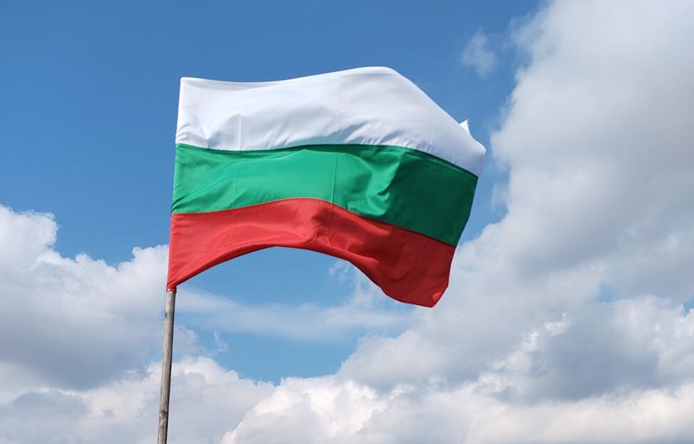 Bulgaristan Çıkmaz Sokakta: 5 Yılda 8. Seçim ve “Balkanların Orban’ı” Olmaya Aday Bir Lider