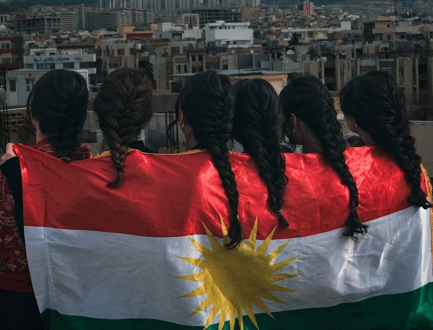 Savaşın Görünmeyen Cephesi: İran-ABD Çatışmasının İkinci Ayında Rojhilat ve Kürtler