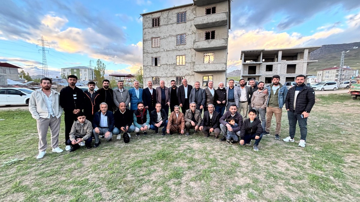AKP’nin Hakkari’deki ‘300 üye’ iddiasına yalanlama: Sadece 17 kişi katıldı