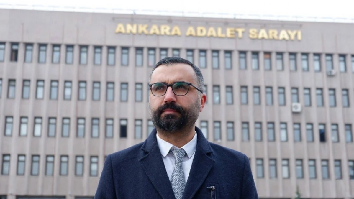 Gazeteci Alican Uludağ Tahliye Edildi: Tweetler Gerekçe Gösterilerek Tutuklanmıştı