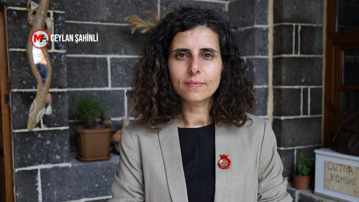 Gazeteci Reyhan Hacıoğlu’na 4 yıl 2 ay hapis cezası: Hakikati söylemeye devam edeceğiz