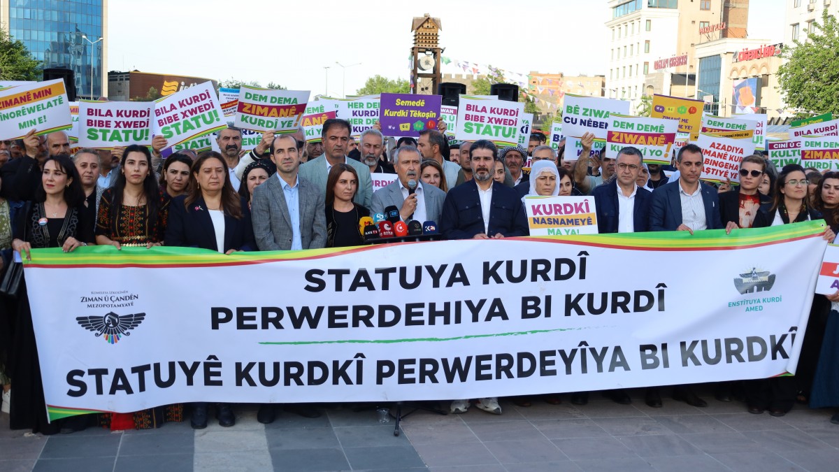 15 Mayıs Kürt Dil Bayramı: Kürtçe İçin Resmi Statü ve Eğitim Talebi
