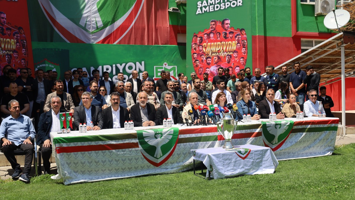 Amedspor’da Nahit Eren ile yola devam kararı: ‘Başarı ortak aklın sonucudur’