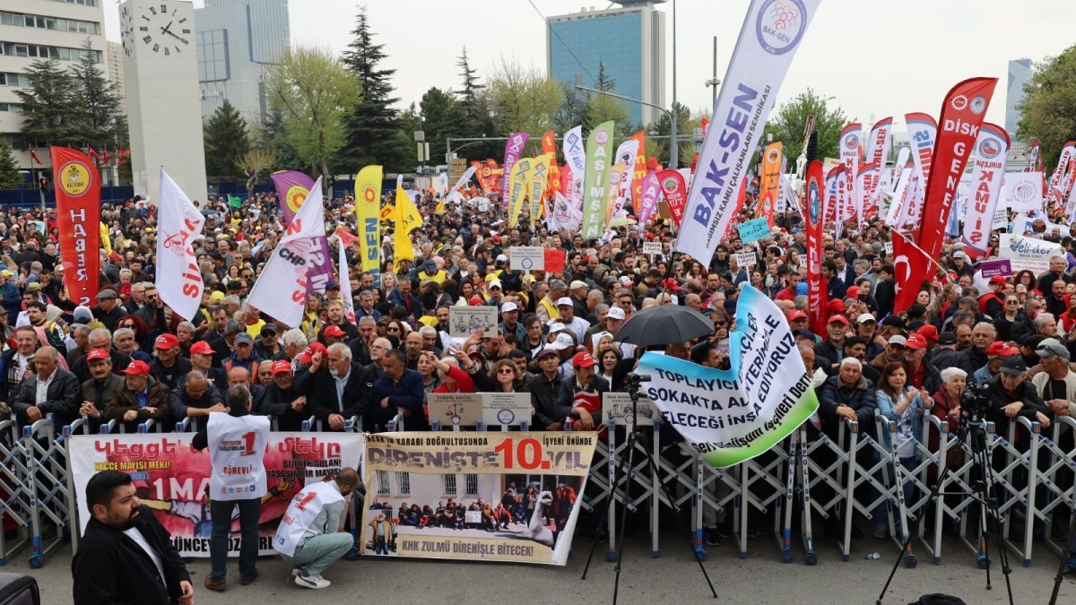 Ankara ve Eskişehir’de 1 Mayıs: Barışı ve Demokratik Toplumu Biz İnşa Edeceğiz