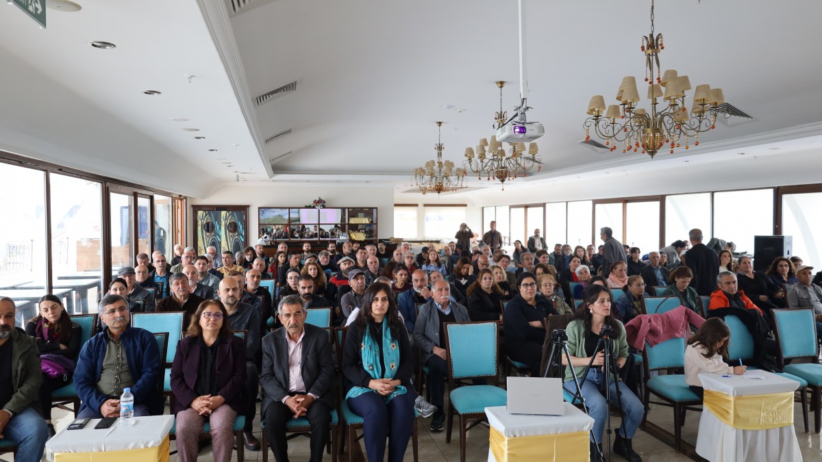 Dersim’de ‘Osmanlı’dan Cumhuriyete’ Paneli: Katliamın Tarihsel ve Toplumsal Boyutları Tartışıldı