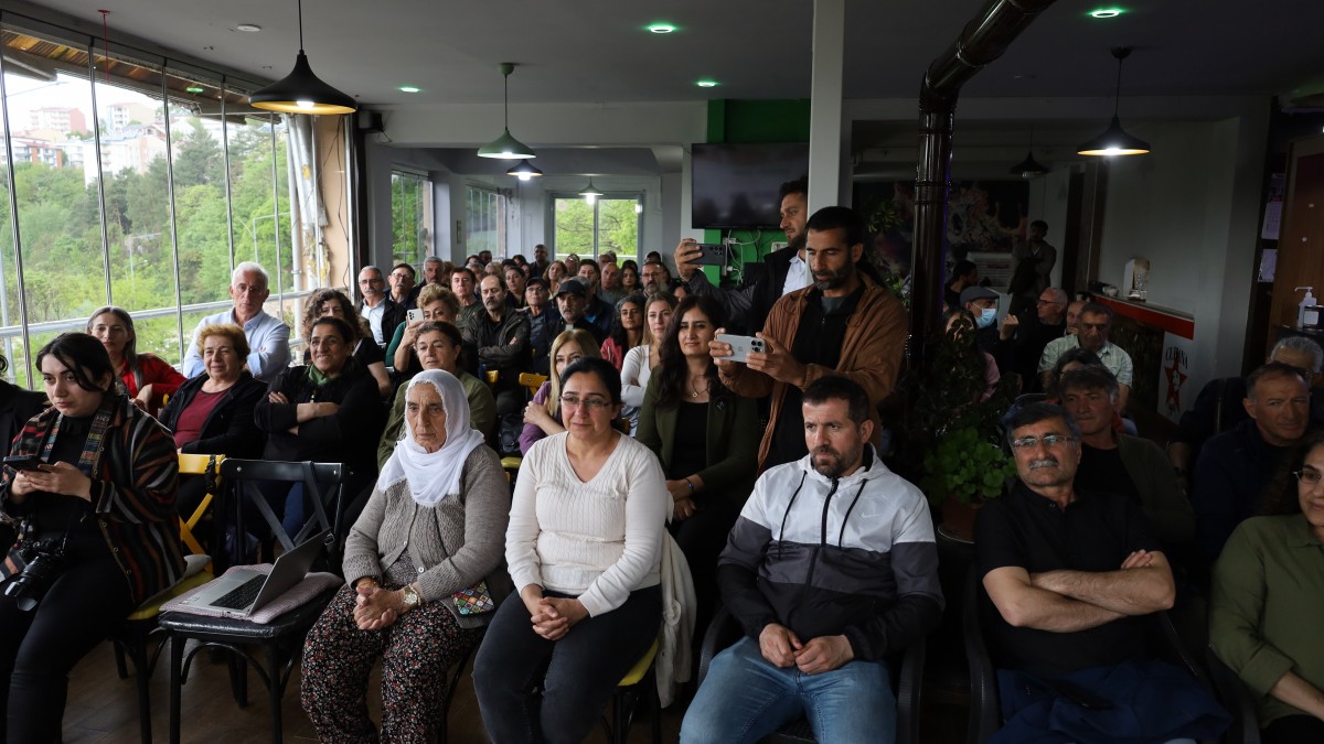 Dersim’deki Dil Panelinde ‘Anadil ve Statü’ Vurgusu: Evlerimiz Okullarımızdı