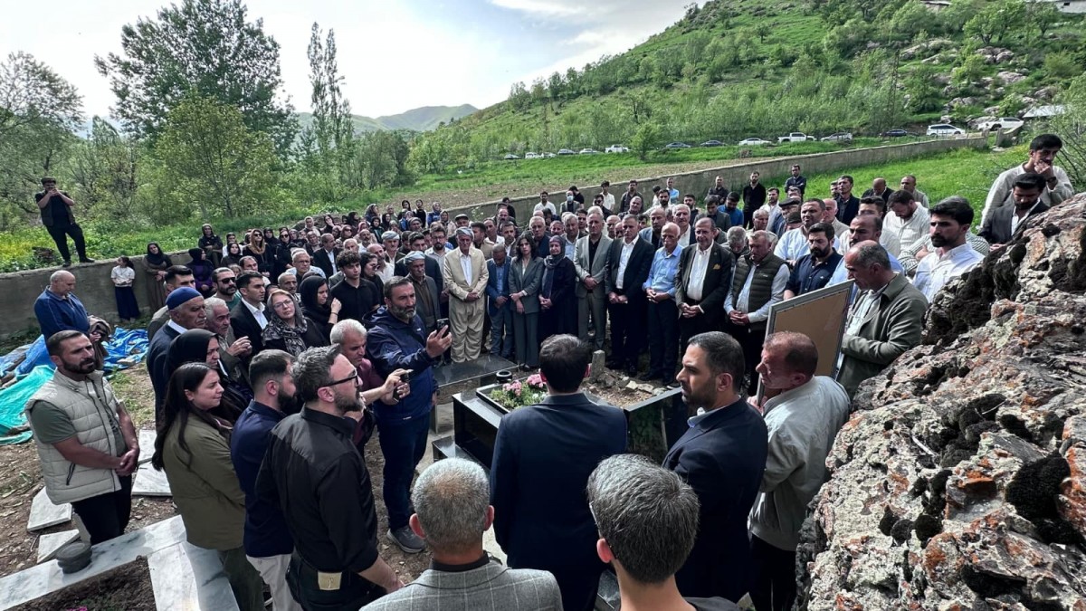 Kürt siyasetçi Hamit Geylani vefatının birinci yılında mezarı başında anıldı