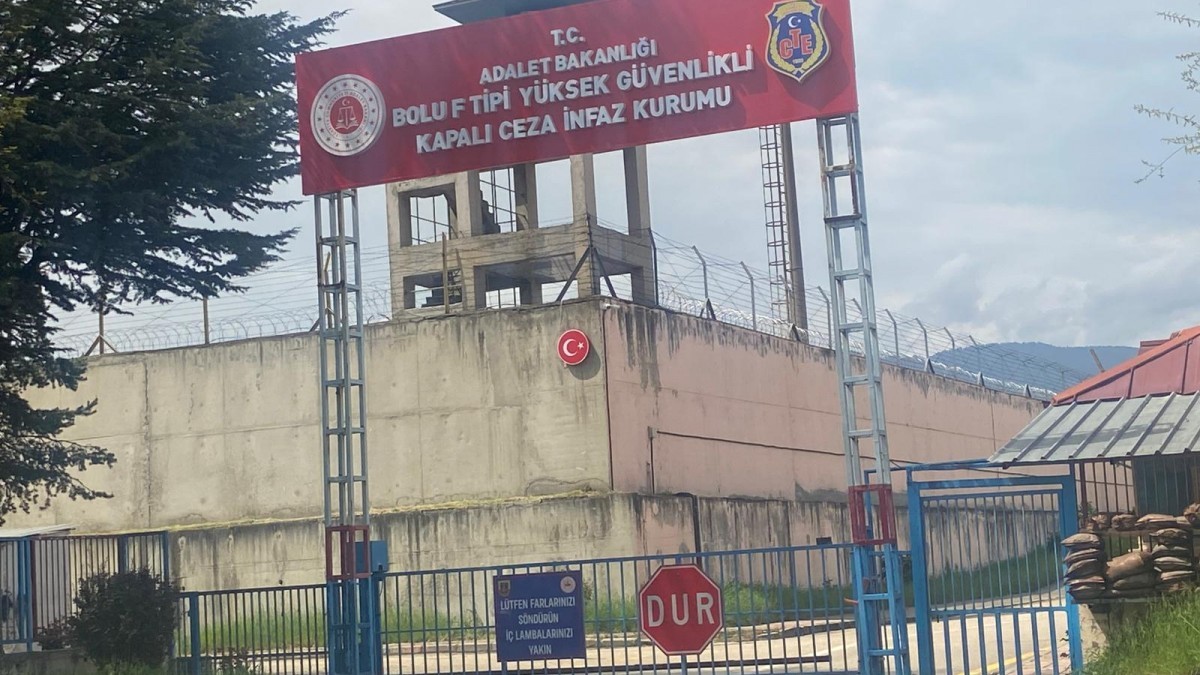 Bolu’da 30 yıllık üç tutsağın tahliyesi İdare ve Gözlem Kurulu kararıyla ertelendi