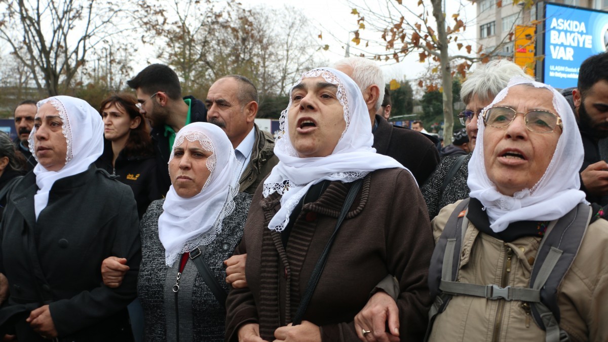 Adalet Nöbeti’ne katılan annelere hapis cezası: ‘Geri adım atmayacağız’