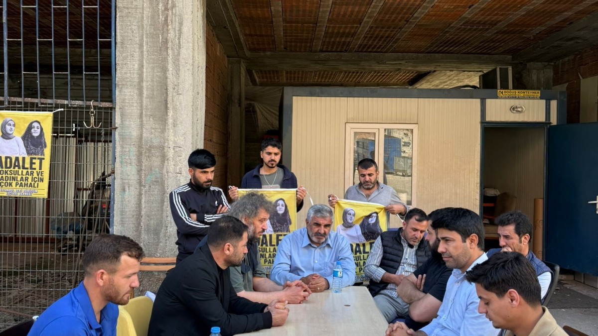 Rojin Kabaiş’in babasından geri dönüşüm işçilerine dayanışma ziyareti
