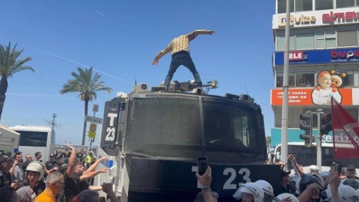 İzmir’de TOMA’ya çıkan yurttaş polis şiddetine rağmen tutuklandı