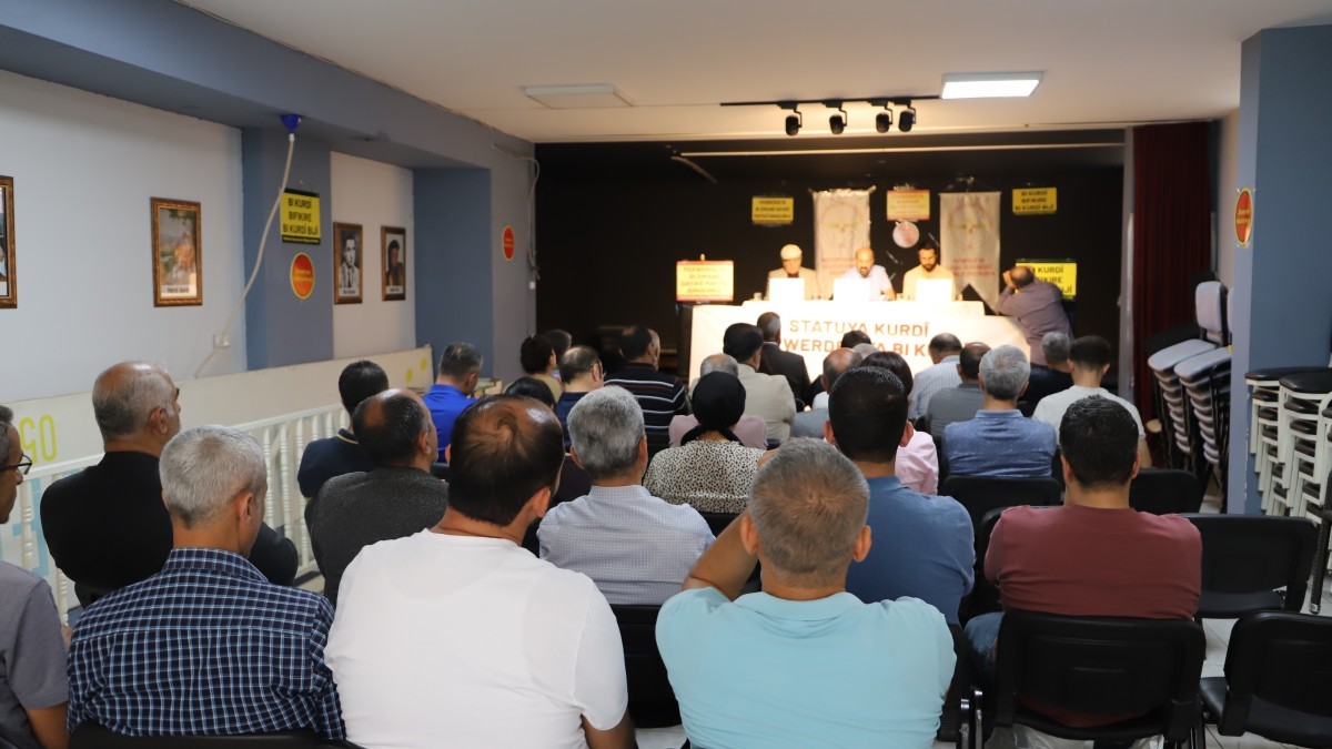 Kızıltepe’de Kürt dili paneli: Anadil bir halkın geçmişi ve geleceğidir