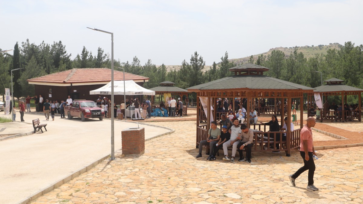 Mardin’de Hassıt Merene Bahar Şenlikleri: Halklar Ortak Halayda Buluştu