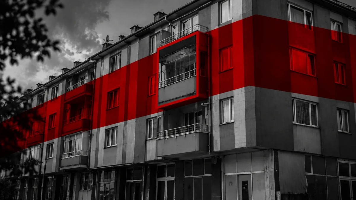 Akademide Cinsel Saldırı: Balkondan Atlayan Öğrenci Ağır Yaralandı, Öğretim Görevlisi Tutuklandı