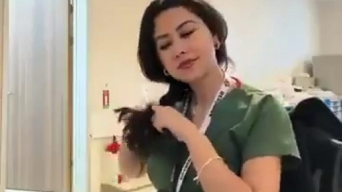 Saç Örme Eylemine Katılan Hemşire İkra Avcı Beraat Etti