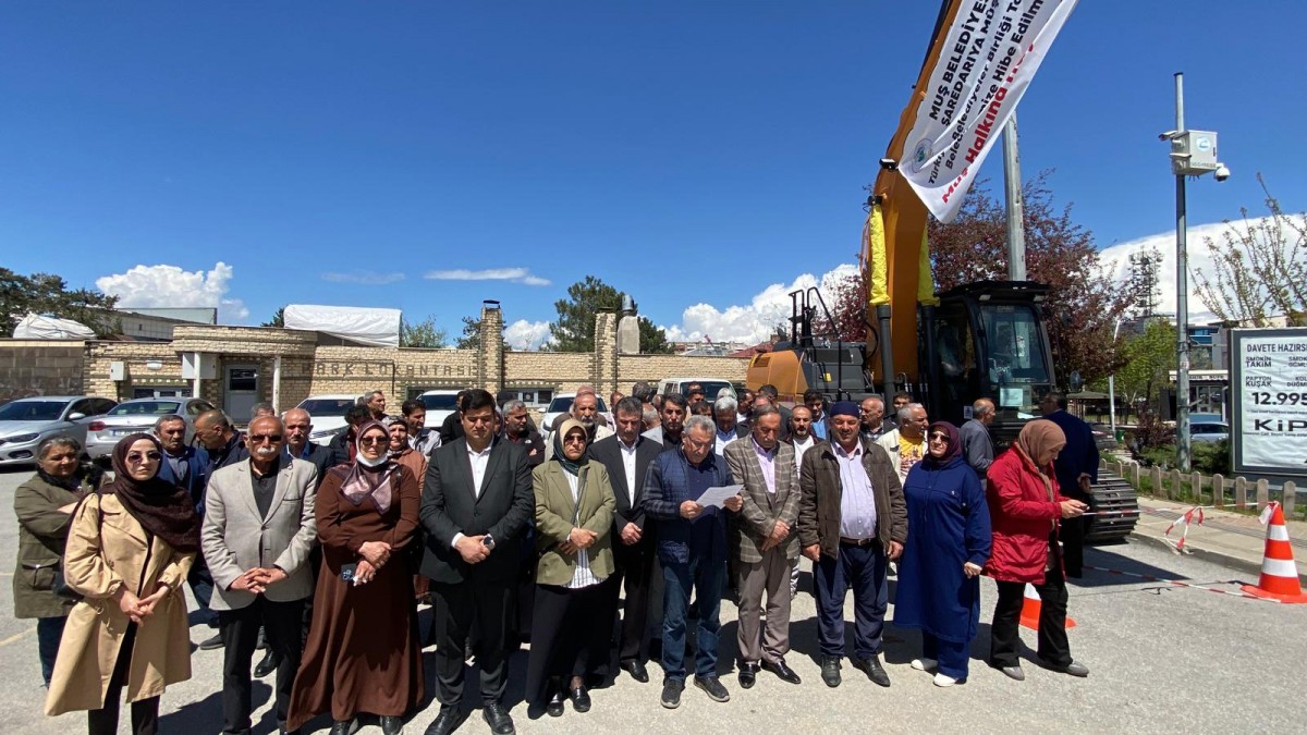 Camilerde Kürtçe Vaaz Yasağına Tepki: Diller Allah’ın Ayetidir