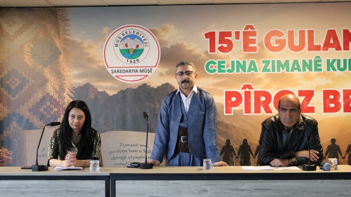 Muş’ta Kürt Dil Bayramı paneli: Belediyeler dil çalışmalarını büyütmeli