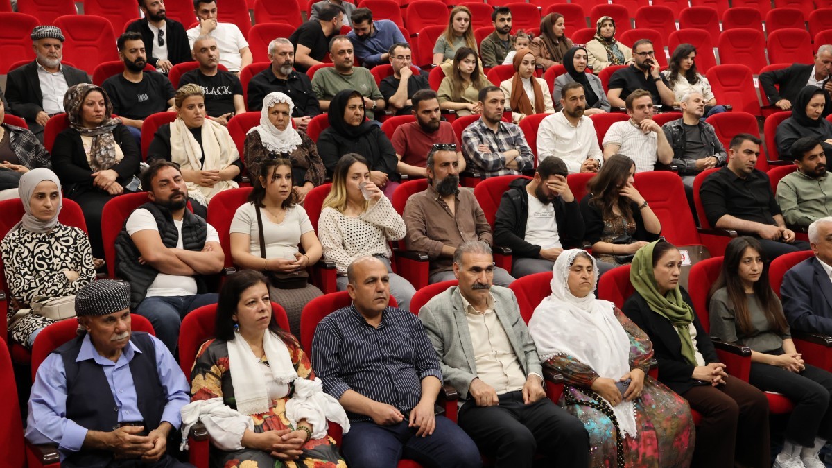 Celadet Elî Bedîrxan’ın Mirası Sahneye Taşındı: ‘Hawar’ Oyunu Cizre’de