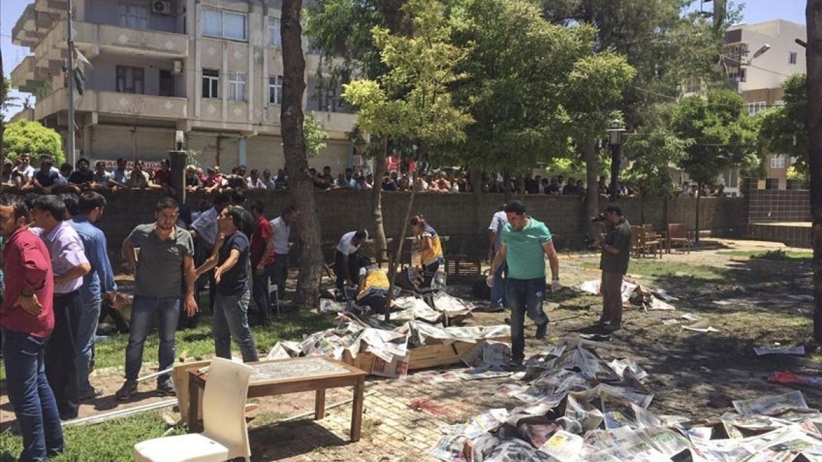 Suruç Katliamı davasında yakınlarını kaybeden ailelere hapis cezası