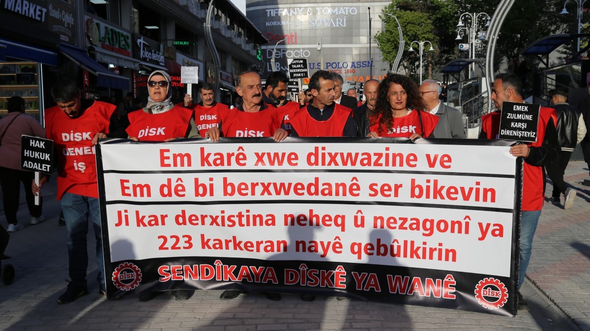 Van’da işten çıkarılan belediye işçilerinin direnişi 296’ncı gününde