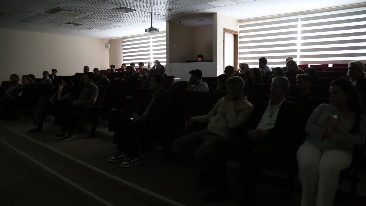 Van’da BÎR belgeseli gösterimi: Kayıpların akıbeti soruldu