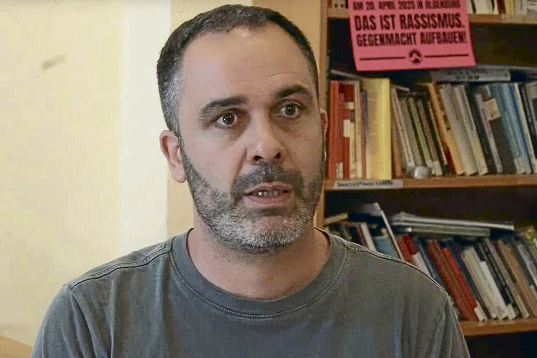 Almanya’da, Gazeteci Hüseyin Doğru’ya “Sosyo-Ekonomik Ölüm Cezası” Gibi Yaptırım!