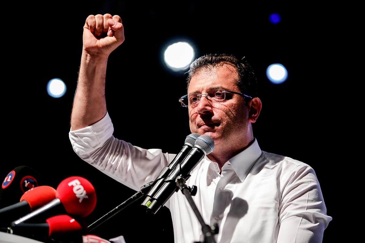 İmamoğlu’ndan Açıklama: “Türkiye’ye, Demokrasiye ve Cumhuriyet’e Karşı Siyasi Bir Darbe!”