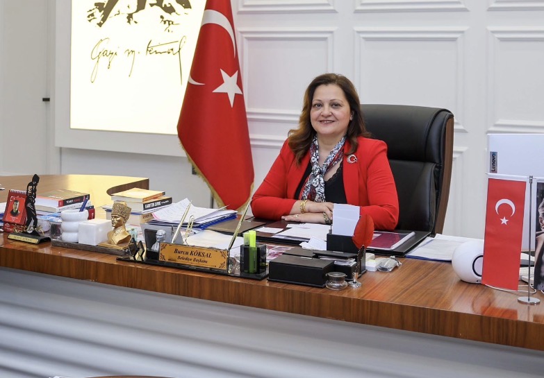 Siyasi Kulisleri Sarsan İddia: CHP’li Afyonkarahisar Belediye Başkanı Burcu Köksal AKP’ye mi Geçiyor?