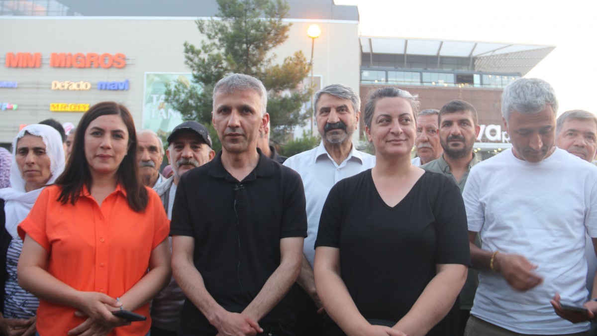 30 Yıllık Tutsak Ali Ejder Elyakut Tahliye Oldu: Umudumuz Hiç Eksilmedi