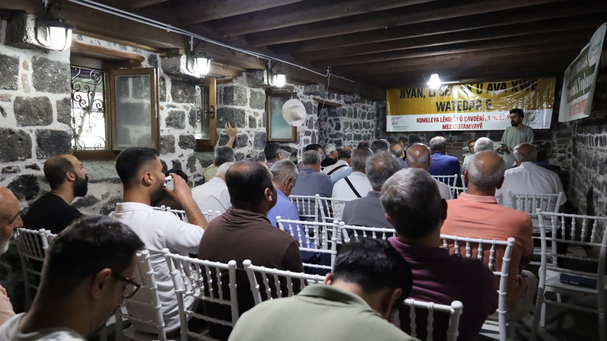 Diyarbakır’daki Göç Panelinde ‘Demokratik Toplum’ Vurgusu: En Önemli Çalışma İnşadır