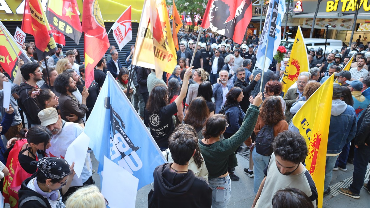 Ankara’daki Ethem Sarısülük Anmasında Gözaltına Alınanlar Adliyeye Sevk Ediliyor