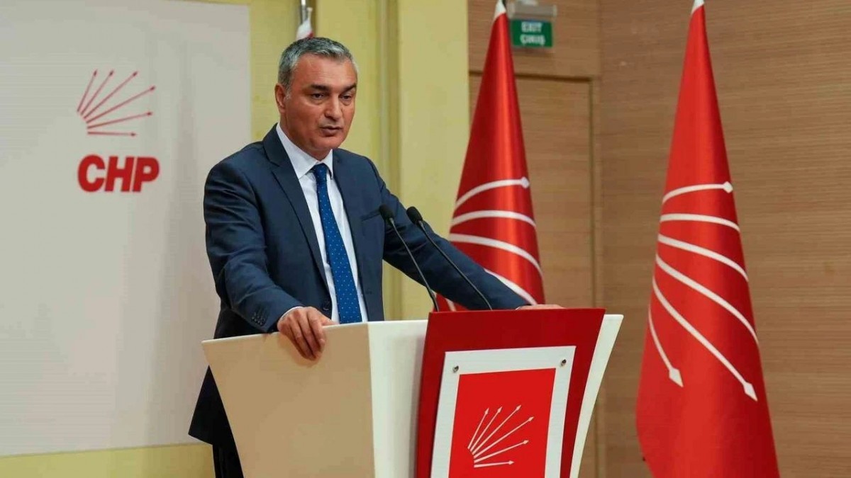 Müslim Sarı’dan Özgür Özel açıklaması: Grup başkanlığı iptal edilebilir