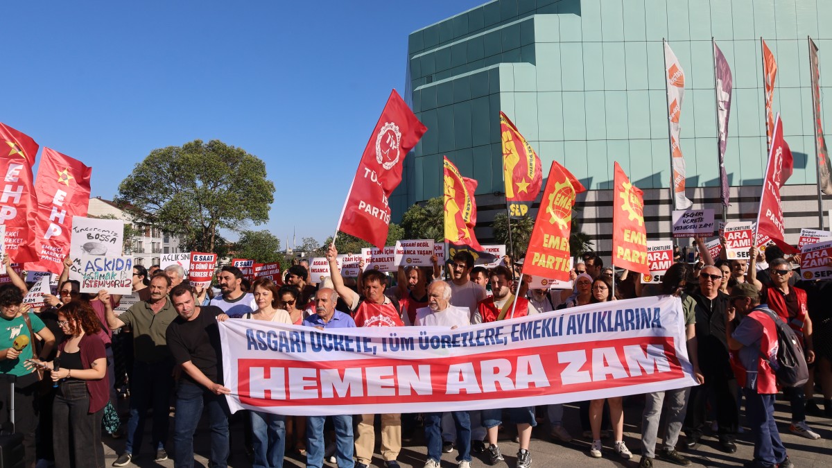 İstanbul’da asgari ücrete ara zam talebi: ‘Mutfakta yangın var’