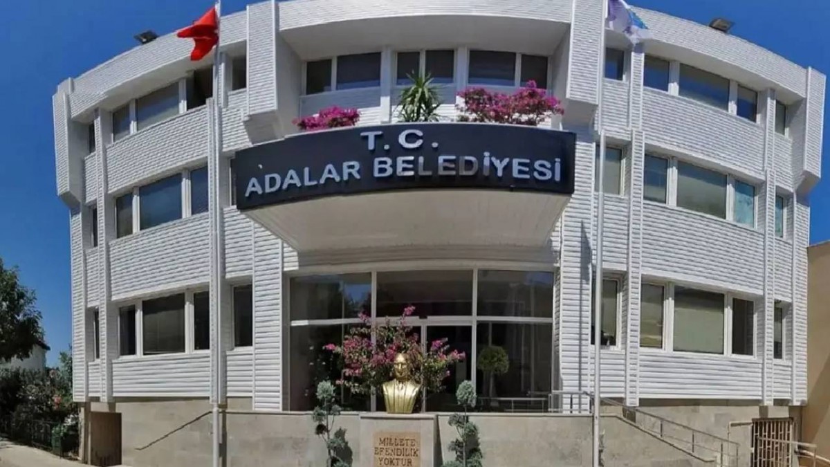Adalar Belediyesi’nde yeni dönem: Başkanvekili Medine Pamuk oldu