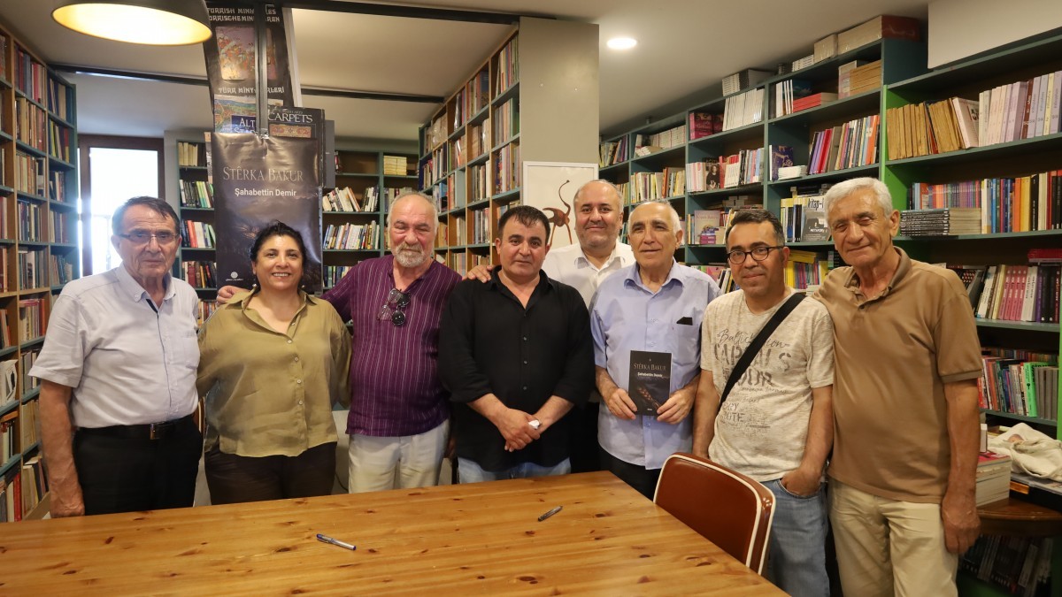Yazar Şahabettin Demir: Dil Bir Ulusun Gerçek Yurdudur