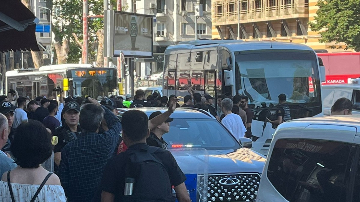 İstanbul’da NATO Karşıtı Yürüyüşe Polis Müdahalesi: Çok Sayıda Gözaltı