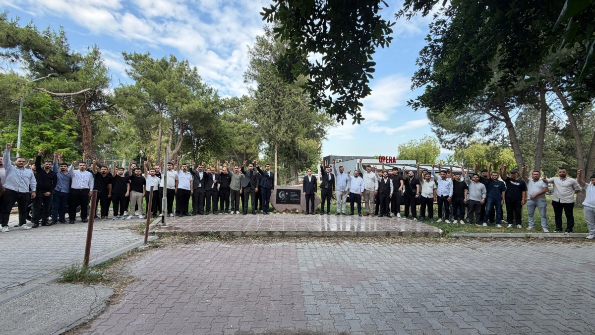 Ege Üniversitesi’nde Ülkücü Saldırı: Uzaklaştırma Kararına Rağmen Kampüsteler